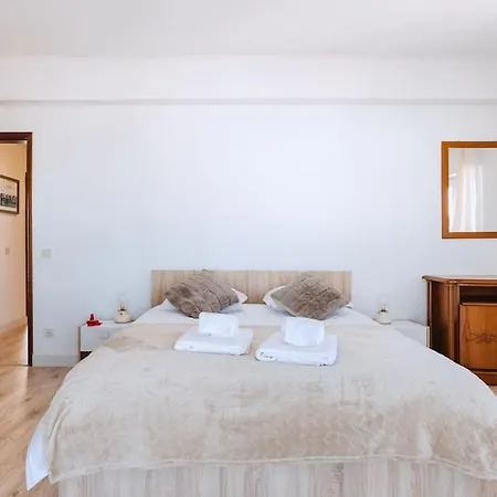 Puerto Raval - 5 Bedrooms - Bbq & Garden Feriehus