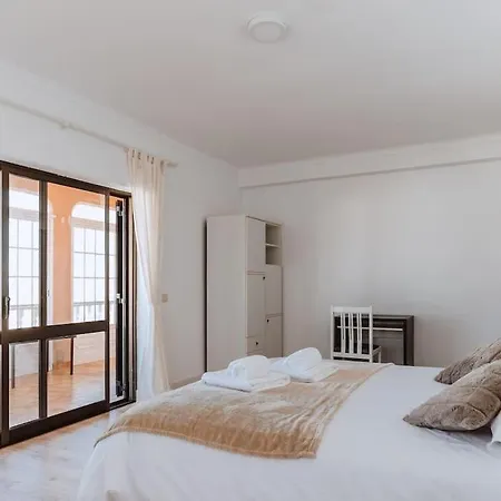 Puerto Raval - 5 Bedrooms - Bbq & Garden Feriehus Santa Cruz (Oeste)