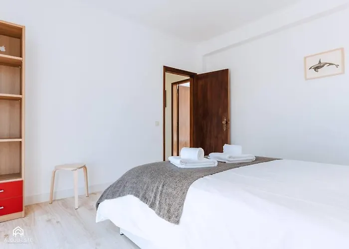 Дом отдыха Puerto Raval - 5 Bedrooms - Bbq & Garden *