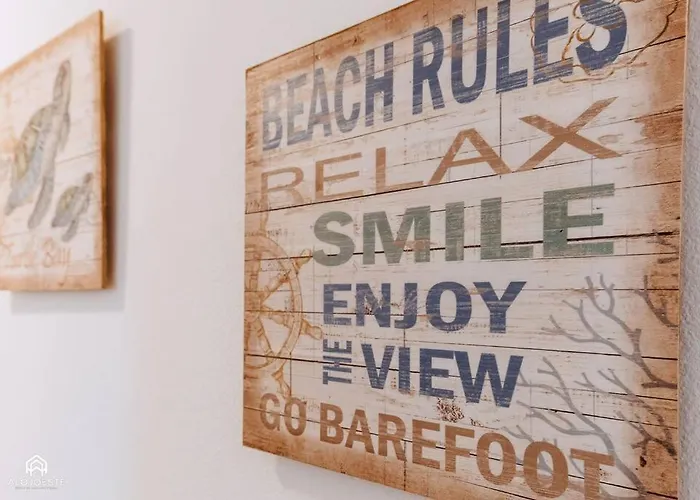 Дом отдыха Puerto Raval - 5 Bedrooms - Bbq & Garden Санта-Круш