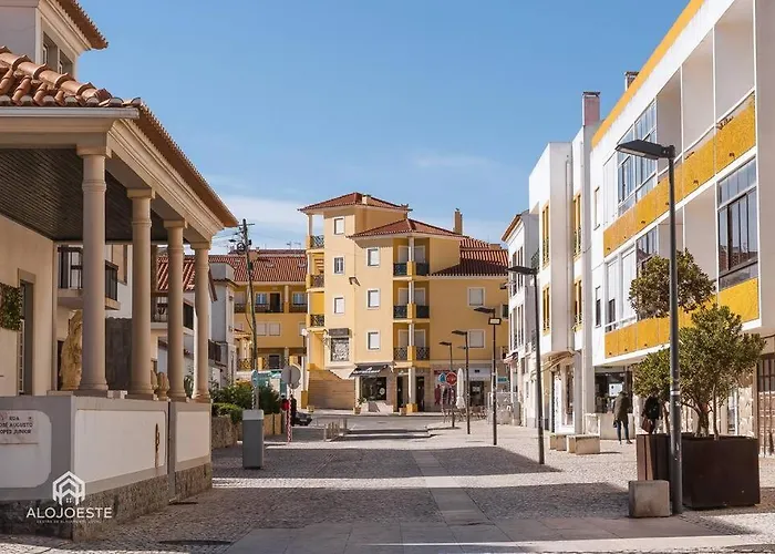 Дом отдыха Puerto Raval - 5 Bedrooms - Bbq & Garden Санта-Круш