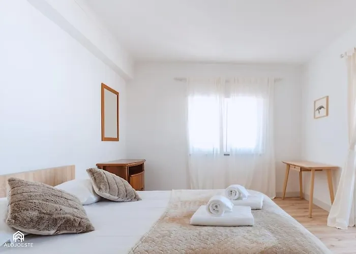 Puerto Raval - 5 Bedrooms - Bbq & Garden Дом отдыха *