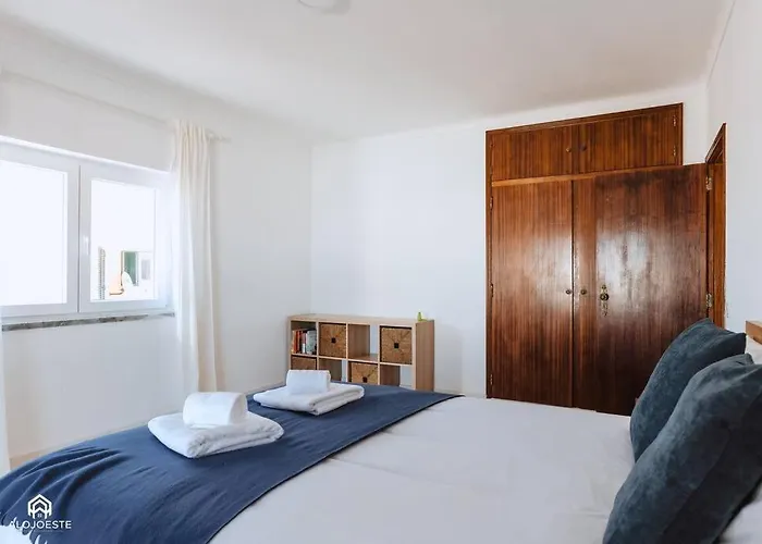 Дом отдыха Puerto Raval - 5 Bedrooms - Bbq & Garden Санта-Круш